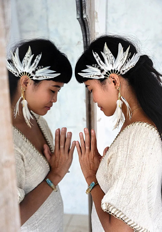 She Who Expresses — Cream Feather Ear Cuff (Right)