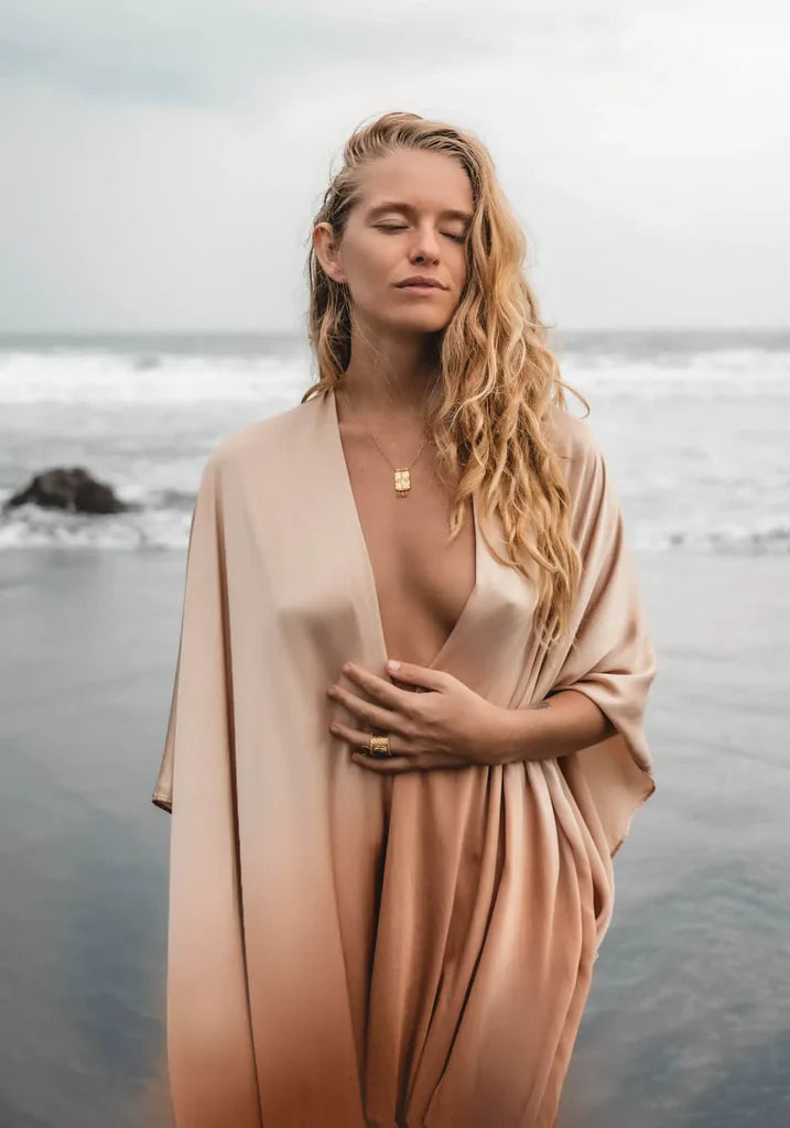 She Who Commands — Divine Ombre Silk Kimono 115 cm